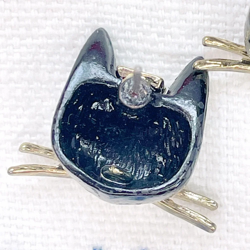 Betsey Johnson Black Cat pierced stud Earrings